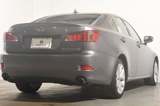 2013 Lexus IS 250 photo