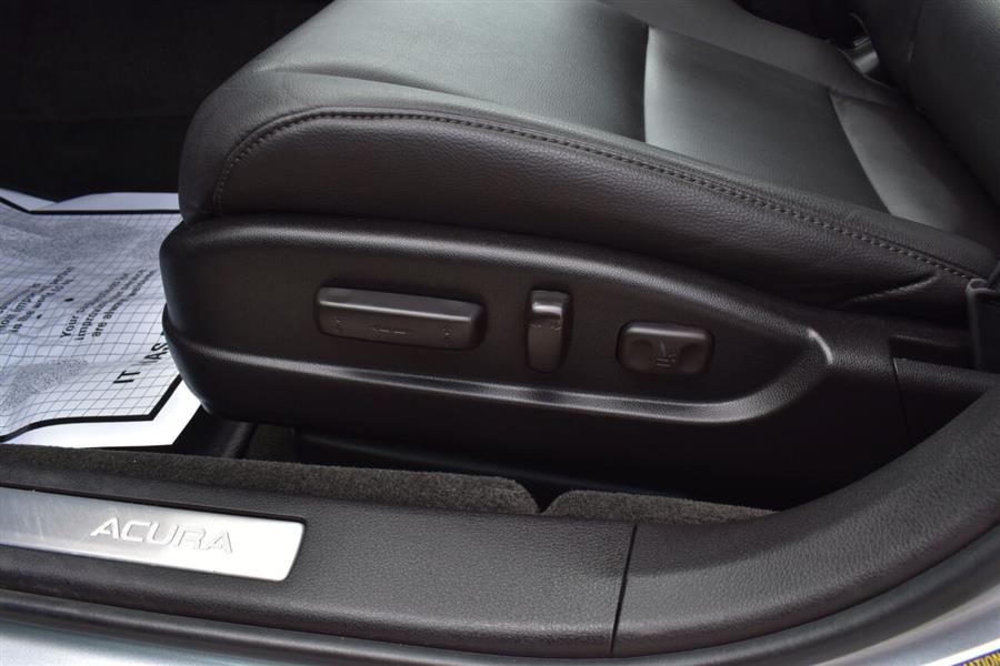 2017 Acura TLX Base 4dr Sedan photo