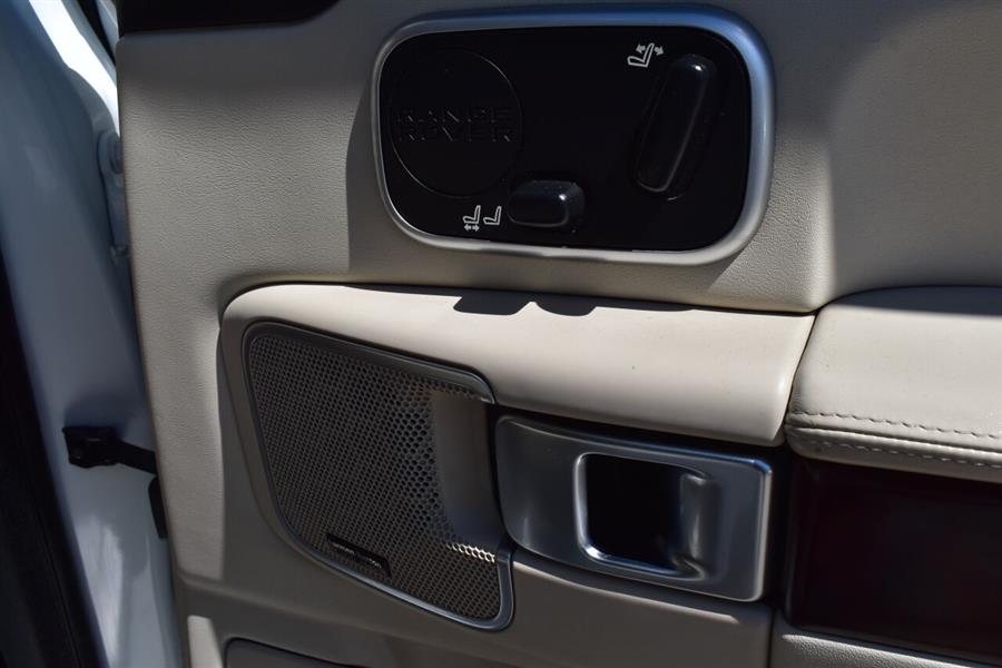 2012 Land Rover Range Rover HSE LUX photo
