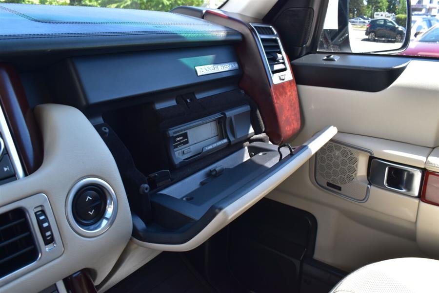 2012 Land Rover Range Rover HSE LUX photo