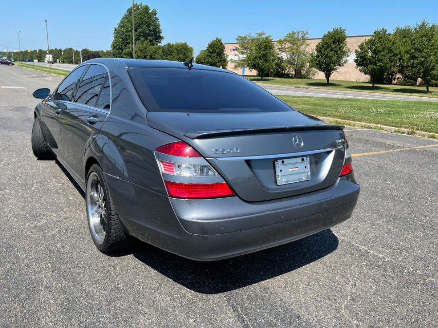 2009 Mercedes-Benz S-Class S550 photo