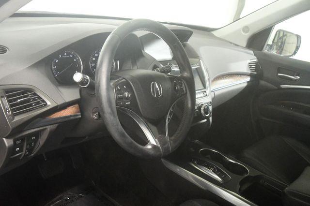 2019 Acura MDX w/Technology Pkg photo