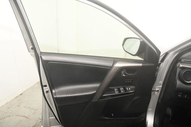 2016 Toyota RAV4 Hybrid Limited w/ Safety Tech photo