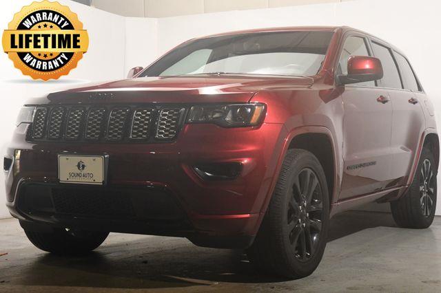 The 2018 Jeep Grand Cherokee LEATHER photos