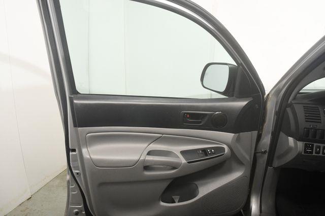 2015 Toyota Tacoma CLOTH photo