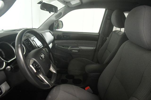 2015 Toyota Tacoma CLOTH photo
