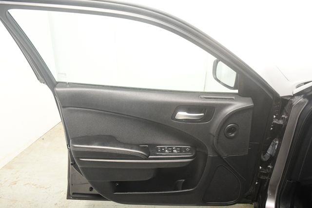 2015 Dodge Charger SE photo