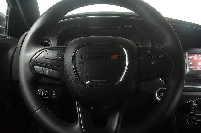 2015 Dodge Charger SE photo