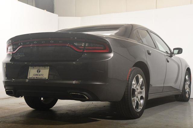 2015 Dodge Charger SE photo