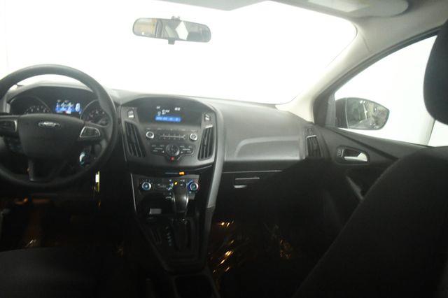 2018 Ford Focus SE photo