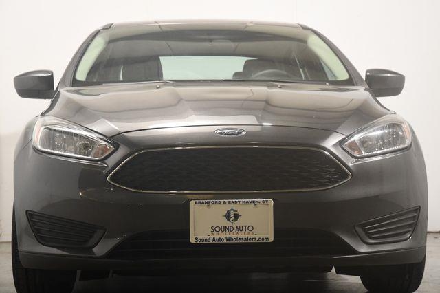 2018 Ford Focus SE photo