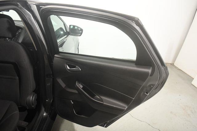 2018 Ford Focus SE photo
