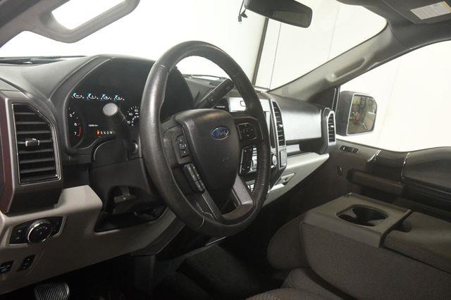 2019 Ford F-150 XLT photo