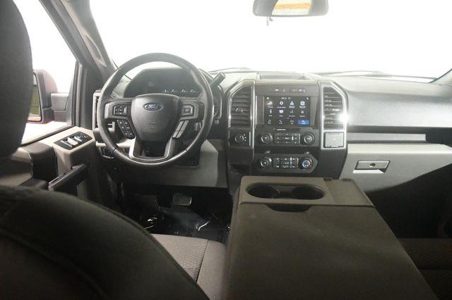 2019 Ford F-150 XLT photo