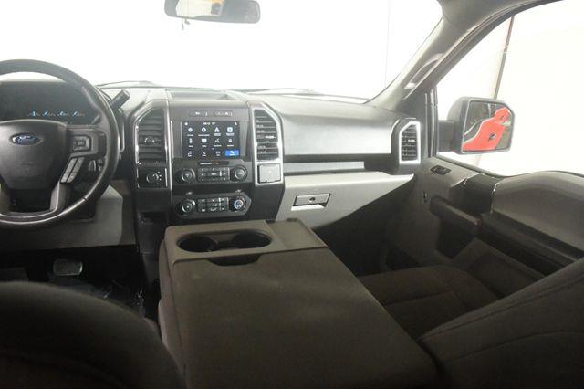 2019 Ford F-150 XLT photo
