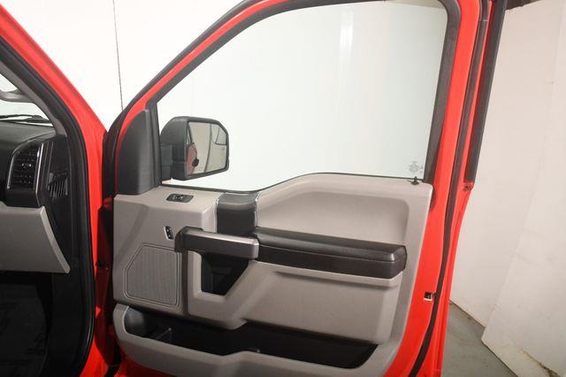 2019 Ford F-150 XLT photo