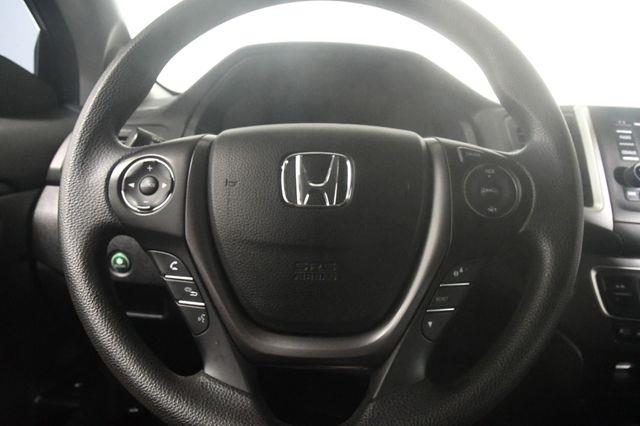 2017 Honda Ridgeline RT photo