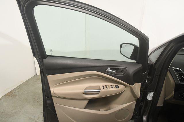 2013 Ford C-Max Hybrid SE photo