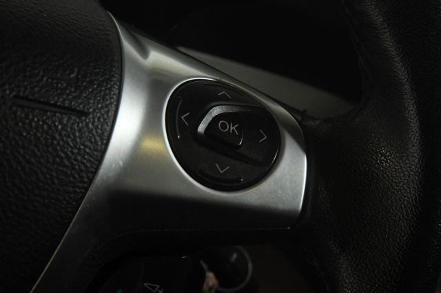 2013 Ford C-Max Hybrid SE photo