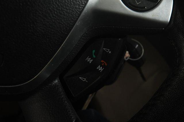 2013 Ford C-Max Hybrid SE photo