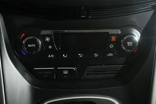 2013 Ford C-Max Hybrid SE photo
