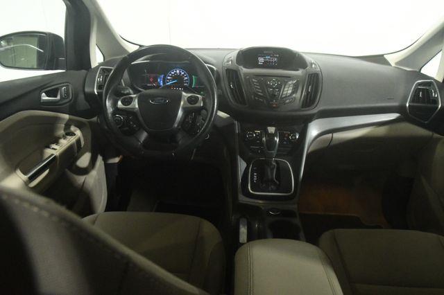 2013 Ford C-Max Hybrid SE photo