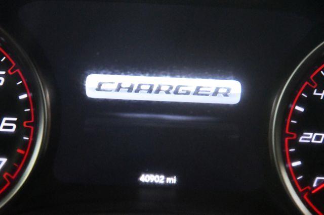 2015 Dodge Charger SE photo