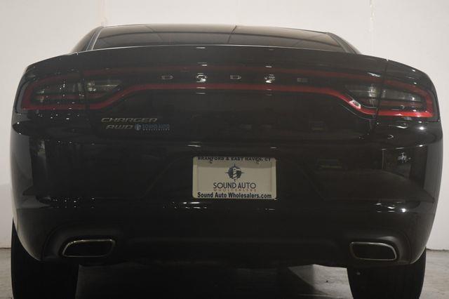 2015 Dodge Charger SE photo