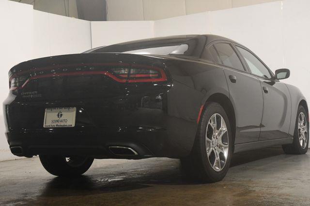 2015 Dodge Charger SE photo