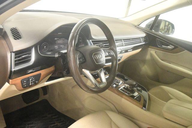 2017 Audi Q7 Premium Plus w/ Virtual Cockpi photo