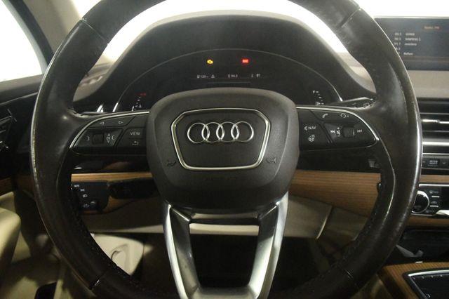 2017 Audi Q7 Premium Plus w/ Virtual Cockpi photo