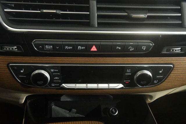 2017 Audi Q7 Premium Plus w/ Virtual Cockpi photo