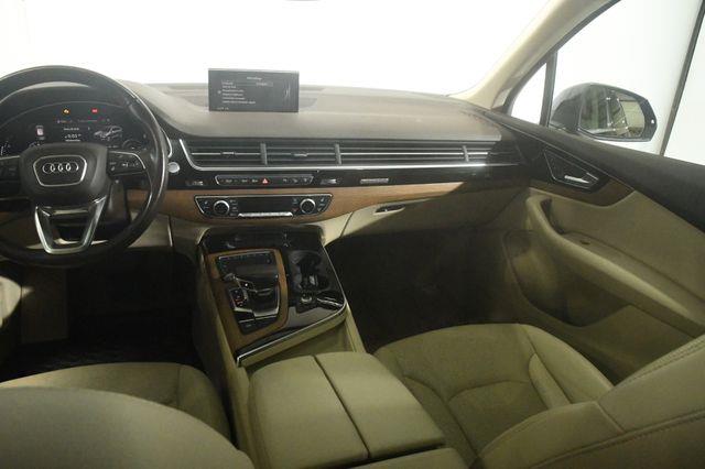 2017 Audi Q7 Premium Plus w/ Virtual Cockpi photo
