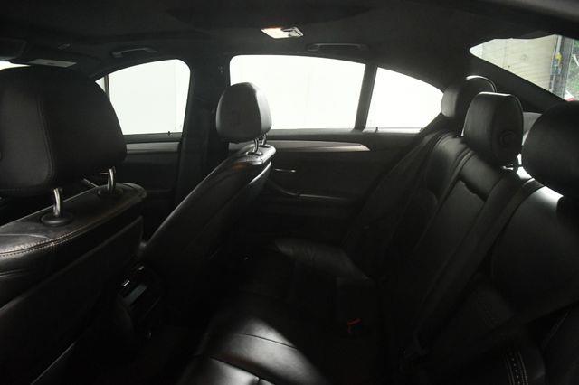 2015 BMW 5-Series 535d Xdrive M Sport Blind Spot photo