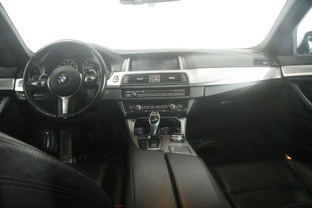 2015 BMW 5-Series 535d Xdrive M Sport Blind Spot photo