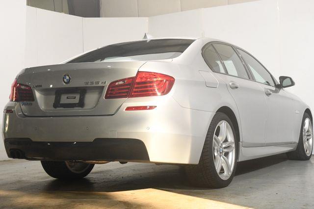 2015 BMW 5-Series 535d Xdrive M Sport Blind Spot photo