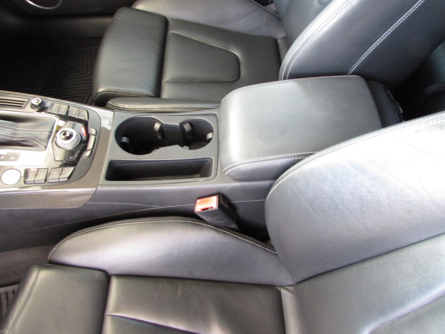 2012 Audi S4 3.0T quattro Prestige photo