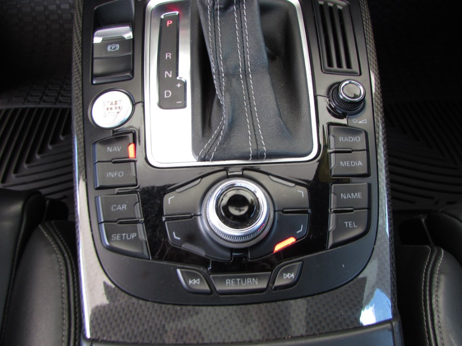 2012 Audi S4 3.0T quattro Prestige photo