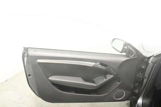 2013 Audi A5 2.0T quattro Prestige photo