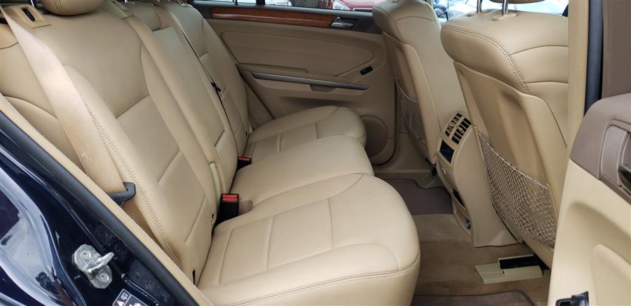 2009 Mercedes-Benz M-Class ML350 photo