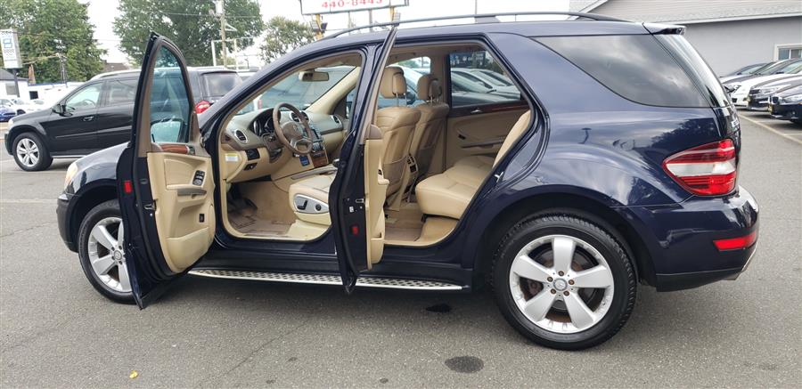 2009 Mercedes-Benz M-Class ML350 photo