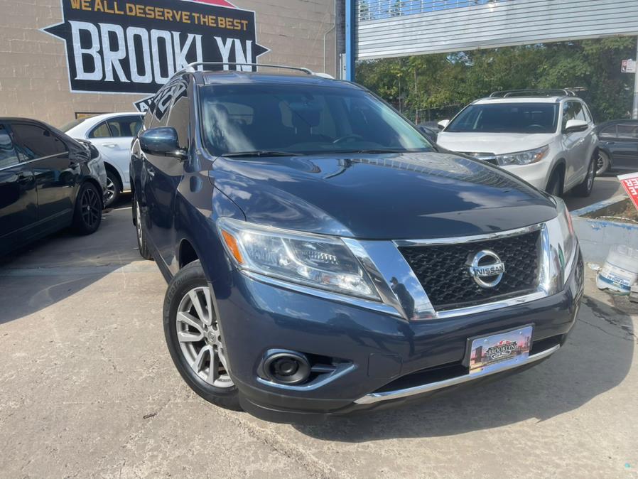 2015 Nissan Pathfinder 4WD 4dr SV photo