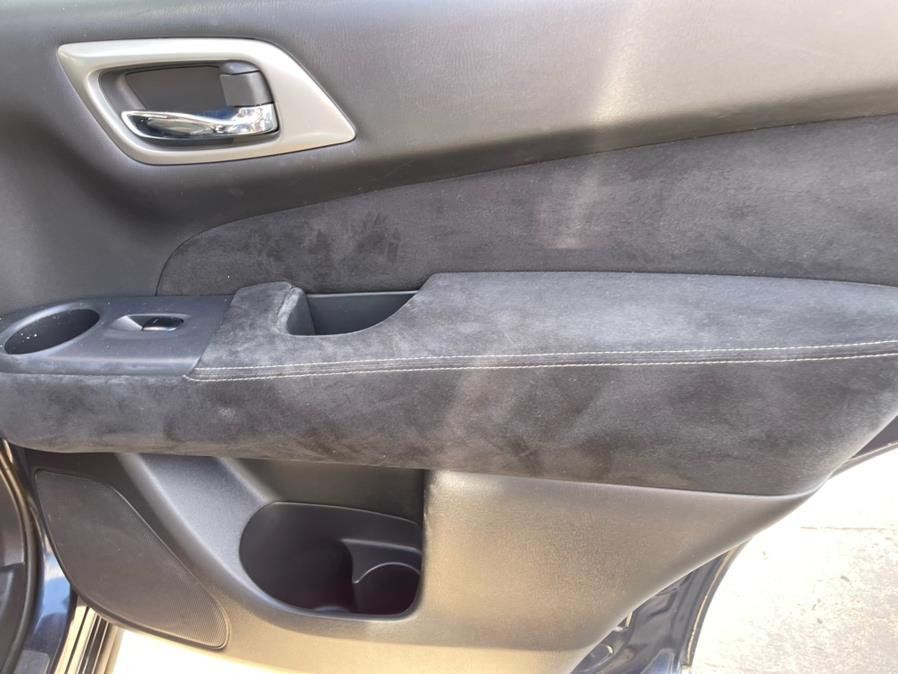 2015 Nissan Pathfinder 4WD 4dr SV photo