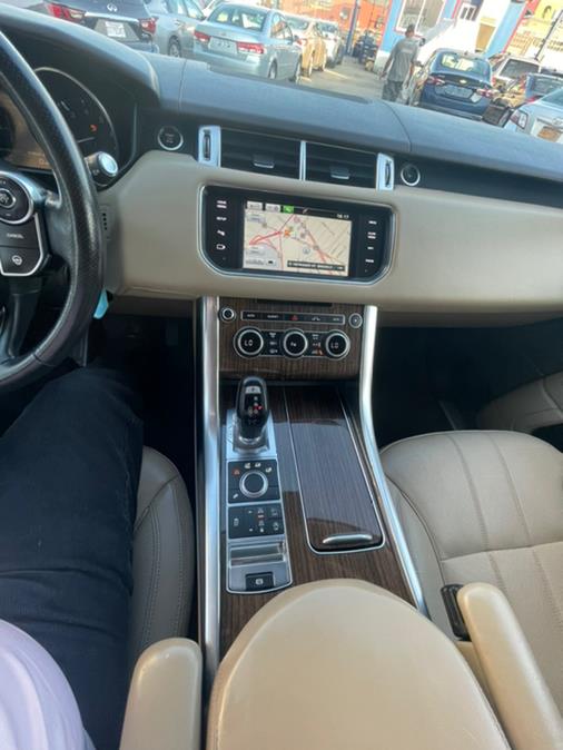 2015 Land Rover Range Rover Sport 4WD 4dr HSE photo