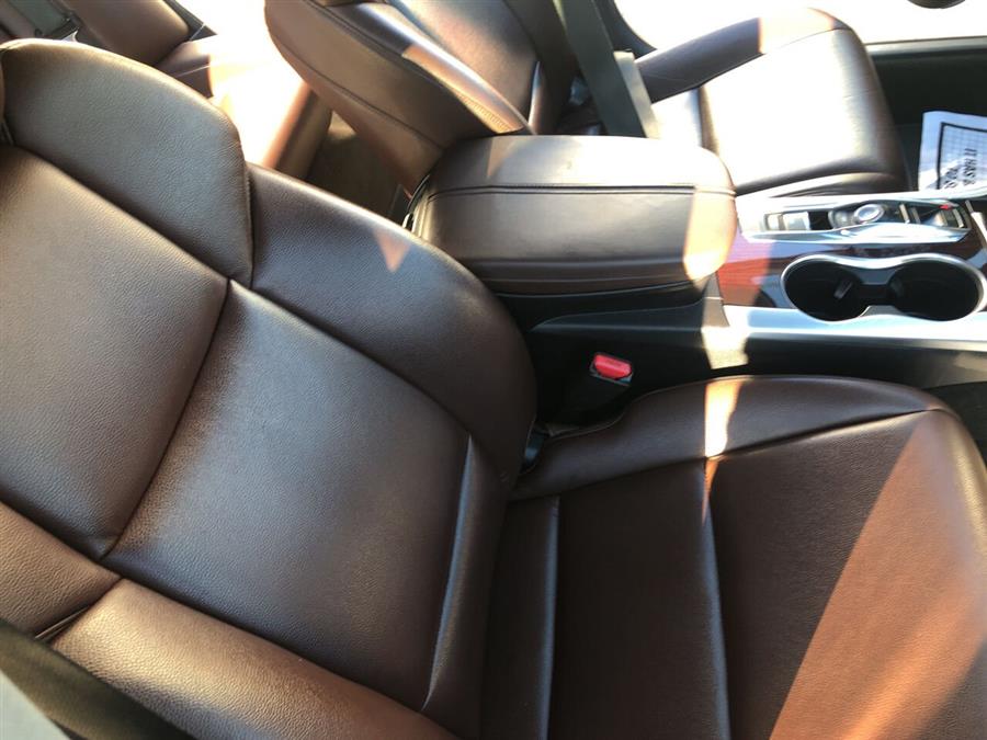2015 Acura TLX V6 4dr Sedan photo