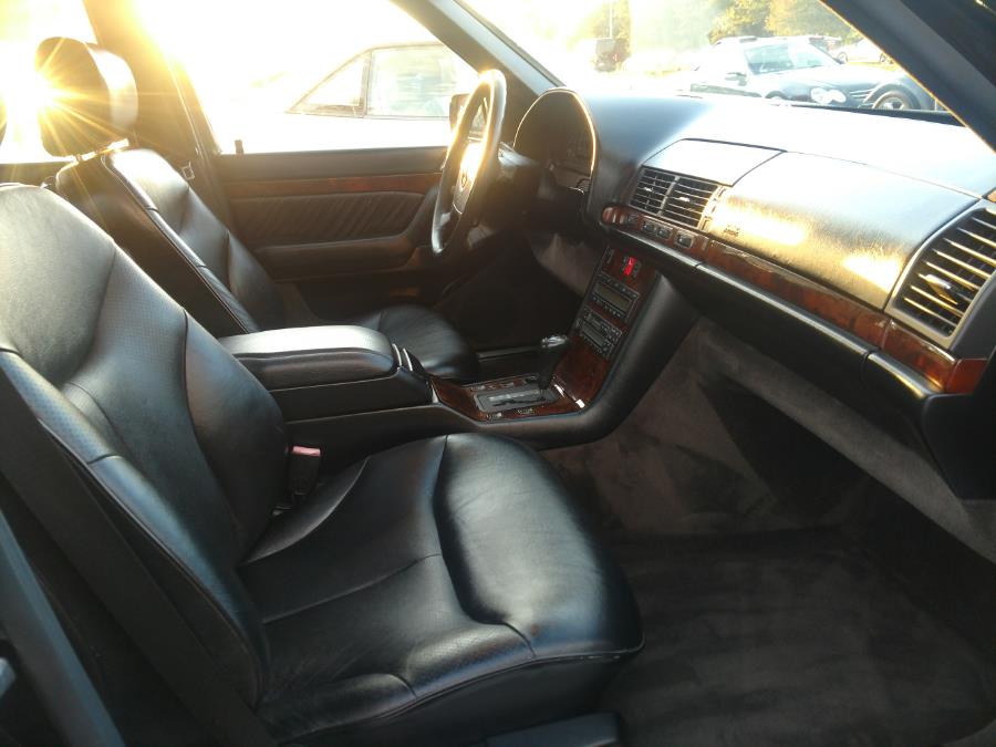 1996 Mercedes-Benz S-Class S320 photo