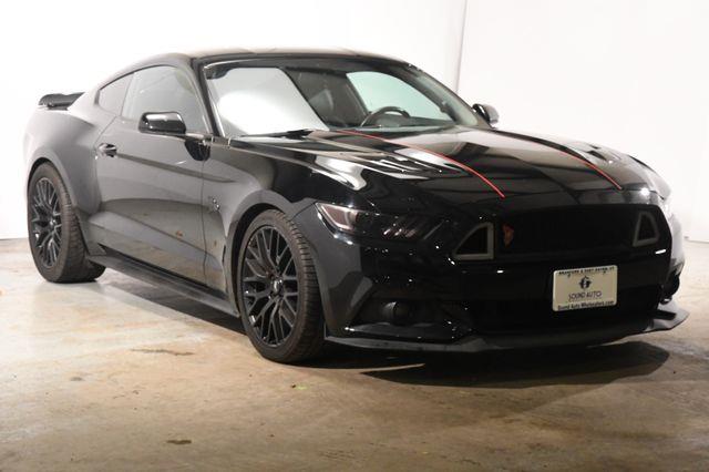 2017 Ford Mustang GT photo