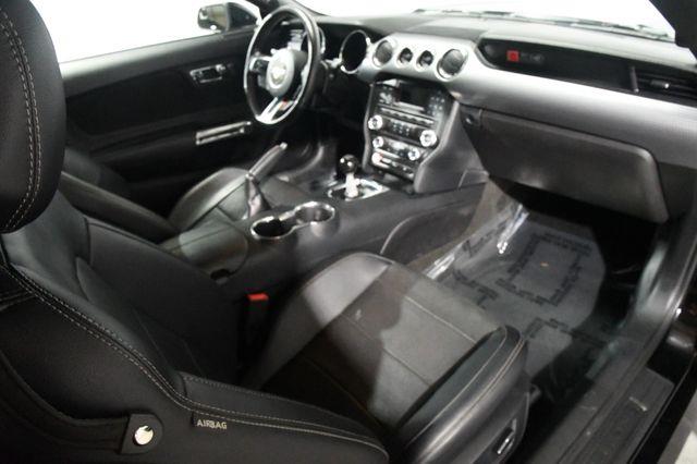 2017 Ford Mustang GT photo