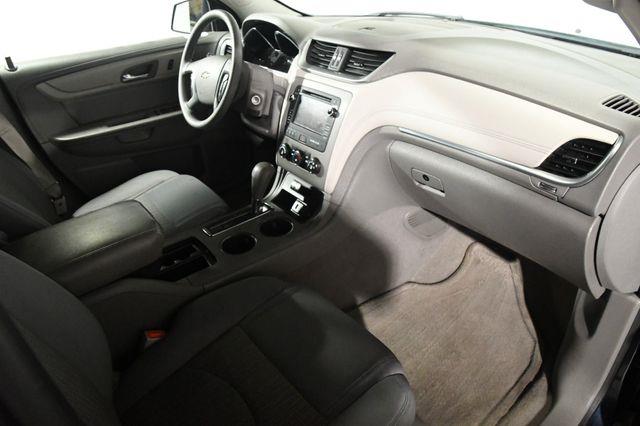 2015 Chevrolet Traverse LS photo