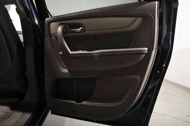 2015 Chevrolet Traverse LS photo